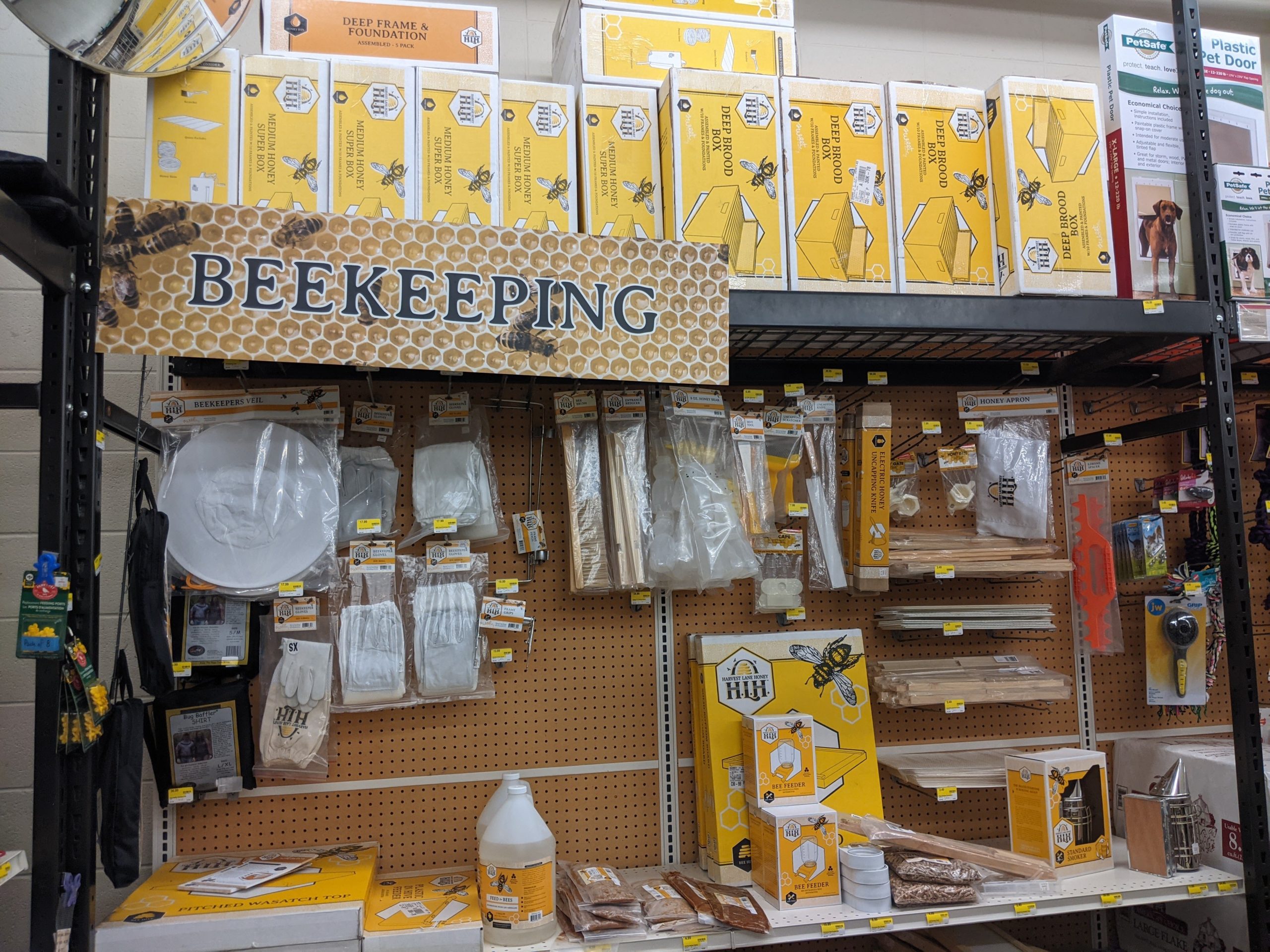 Beekeeping Supplies - Cottin's Hardware